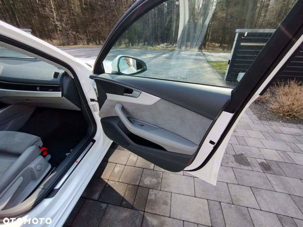 Audi A4 Avant 40 TDI Quattro S Line S tronic - 31