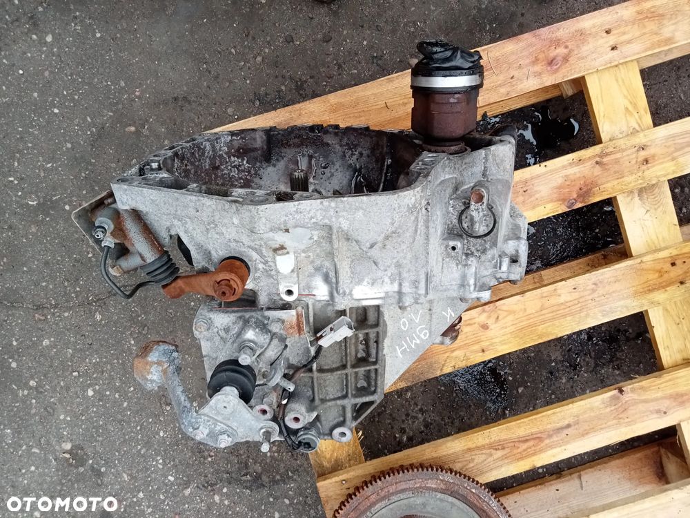skrzynia biegów yaris 2 1.0 k9mh