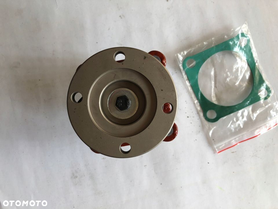 ADAPTER PRZYSTAWKI SCANIA GRS 905/895 - 2