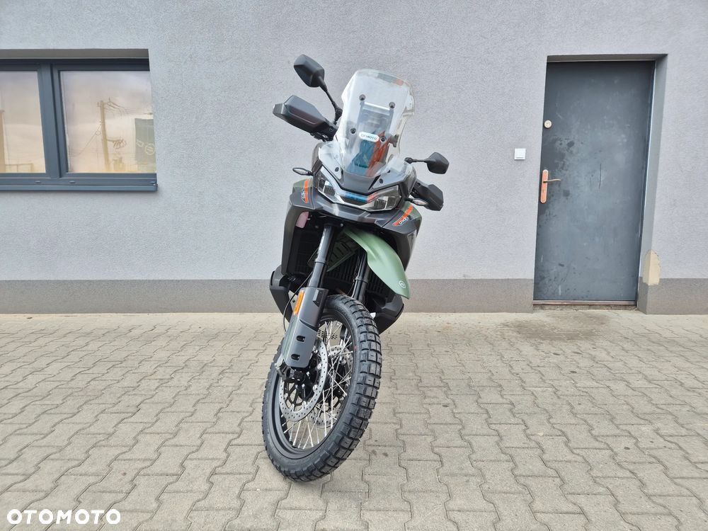 CFMoto 1000 MT-X - 2