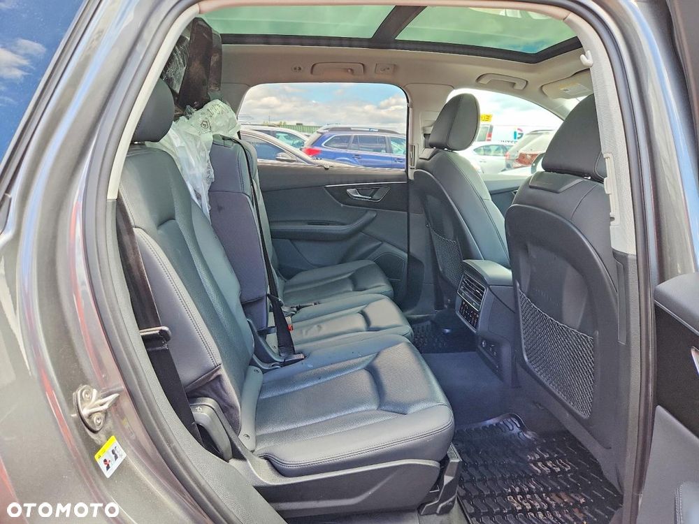 Audi Q7 3.0 TFSI Quattro Tiptronic - 6