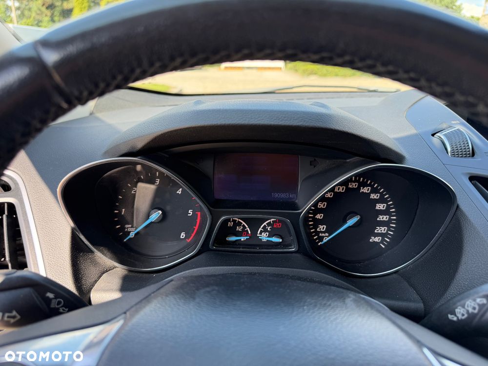 Ford Kuga 2.0 TDCi 2x4 Titanium - 23