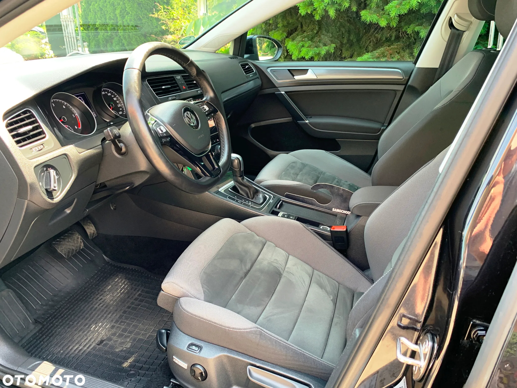Volkswagen Golf VIII 2.0 TDI R-Line DSG - 9