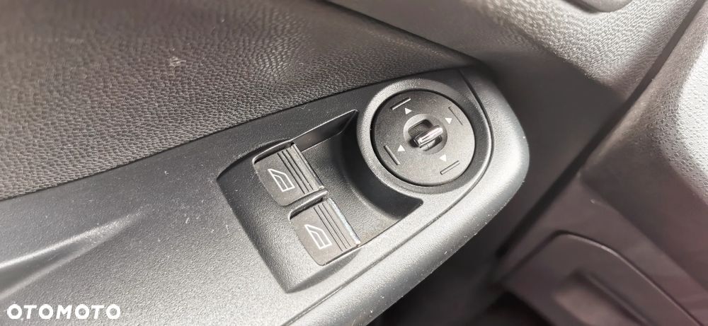 Ford Fiesta 1.25 Trend - 13