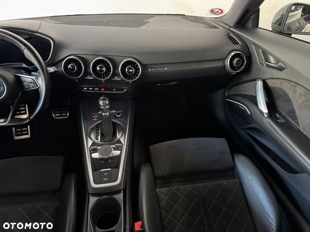 Audi TT Coupé - 22