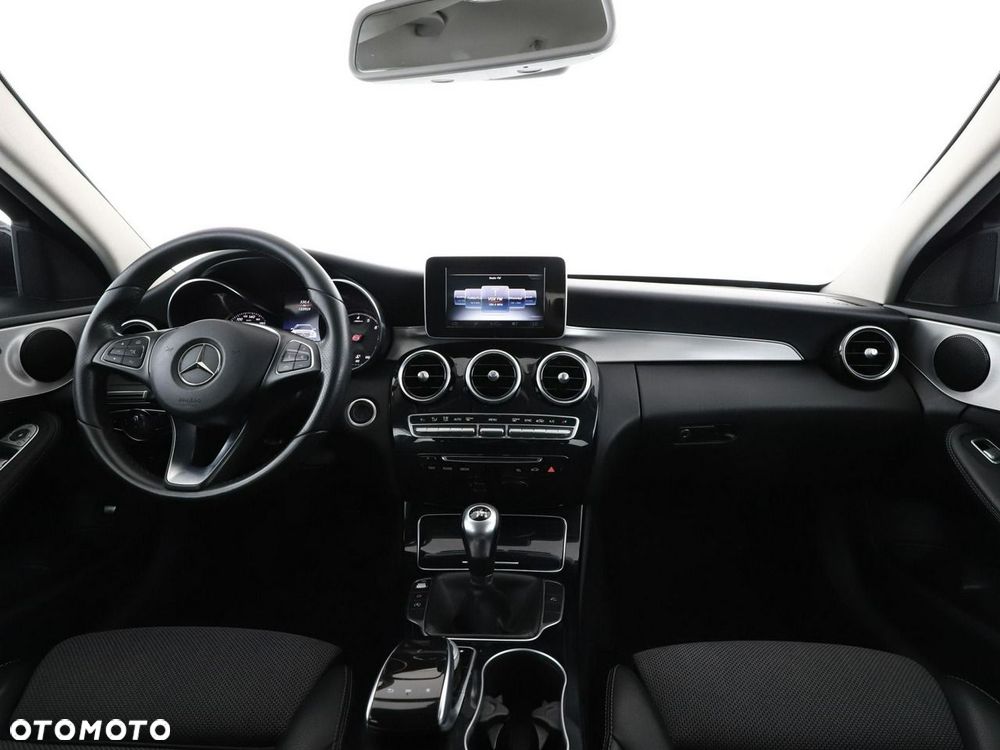 Mercedes-Benz Klasa C 200 Avantgarde - 16