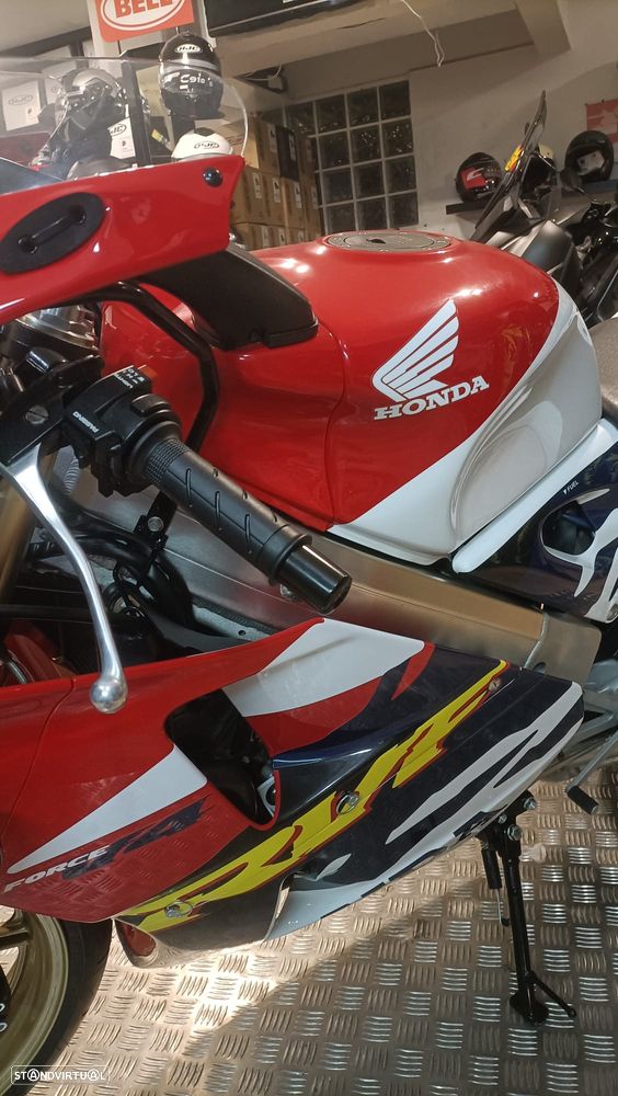 Honda RVF - 6