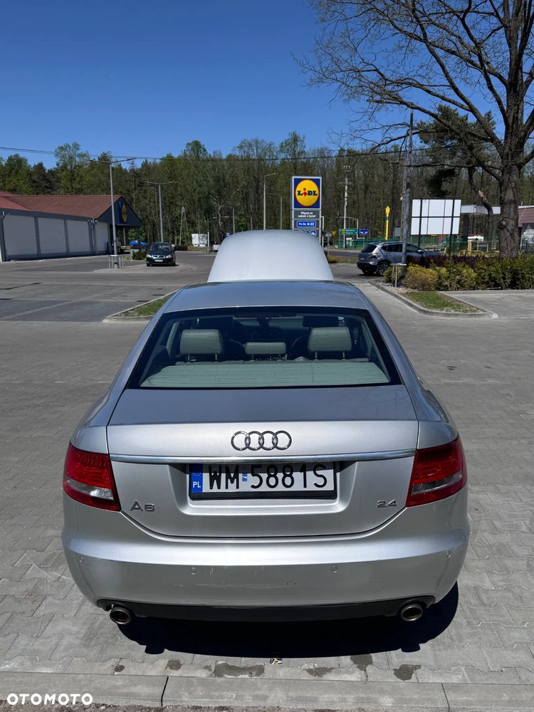 Audi A6 Limousine 2.4 - 9