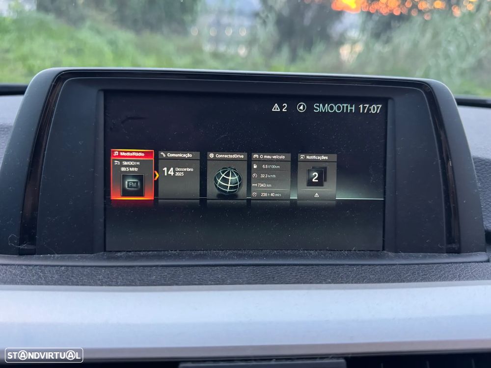 BMW 330 e iPerformance - 8