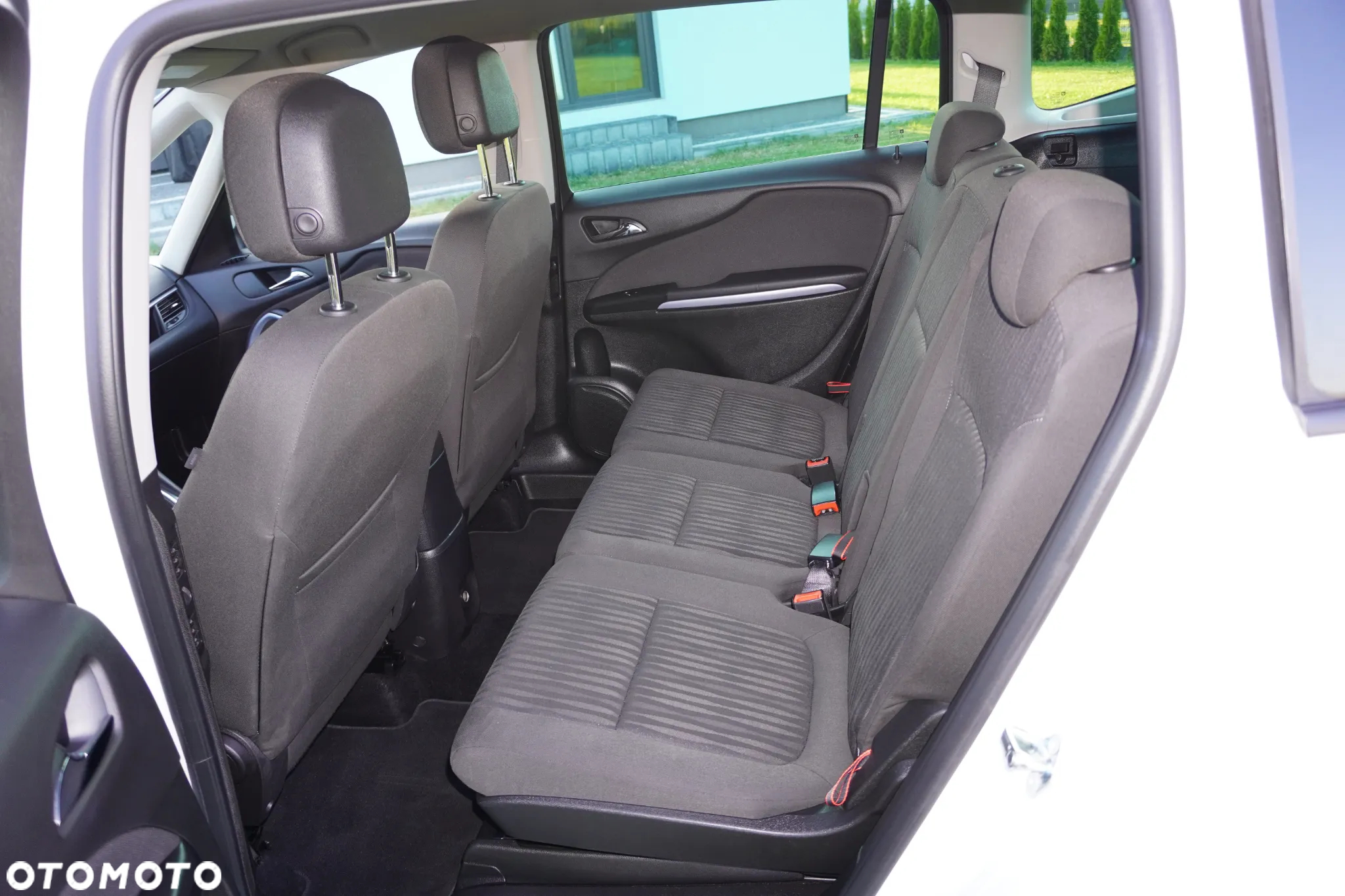 Opel Zafira 2.0 CDTI Enjoy - 11