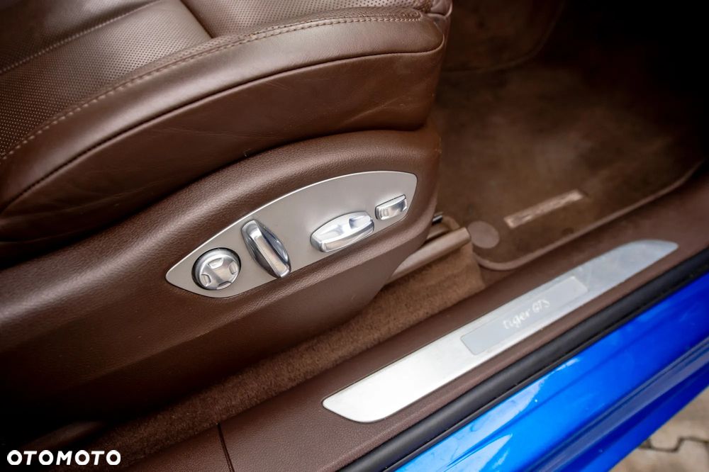 Porsche Macan GTS PDK - 25