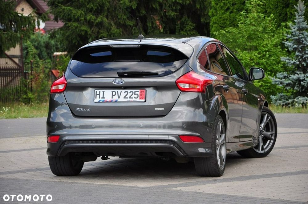 Ford Focus - 13