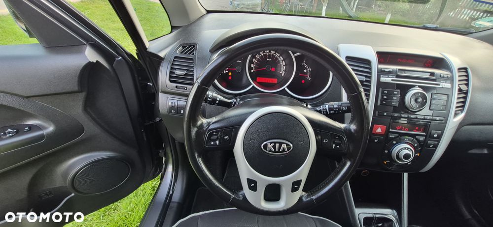 Kia Venga 1.6 L - 20
