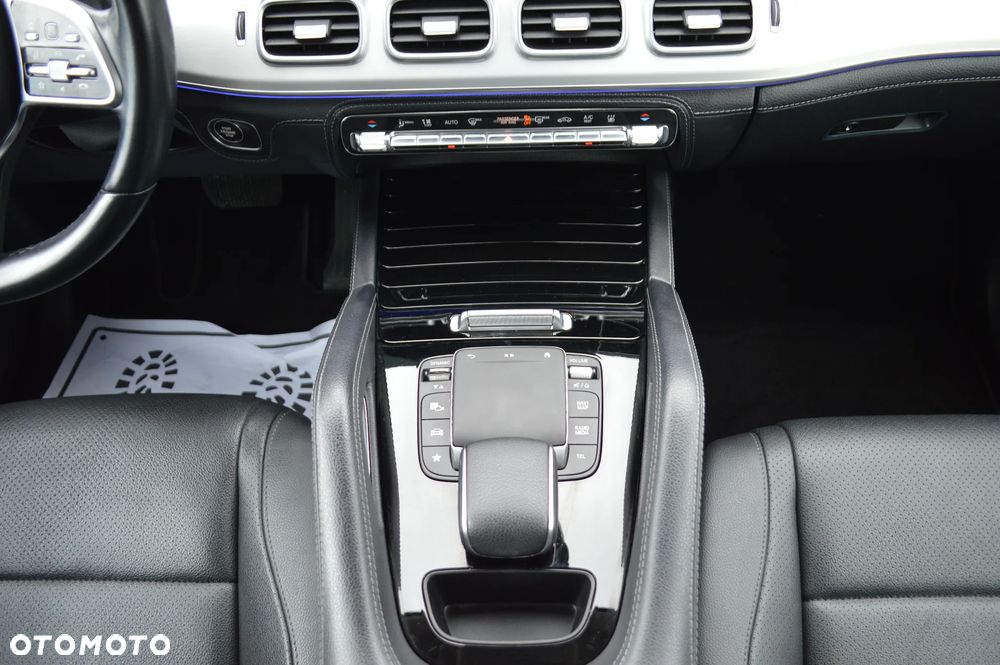 Mercedes-Benz GLE - 22