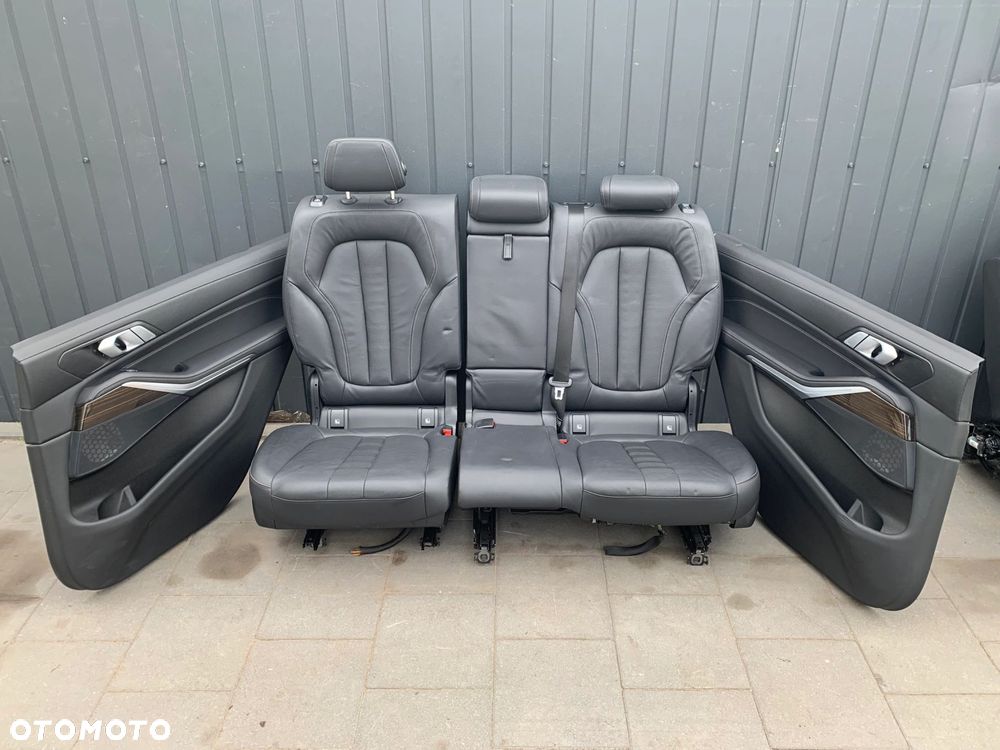 FOTELE TAPICERKA SKÓRA SPORTY GRZANE PAMIĘĆ ELEKTRYCZNE 7 OSÓB BMW X7 G07 - 11