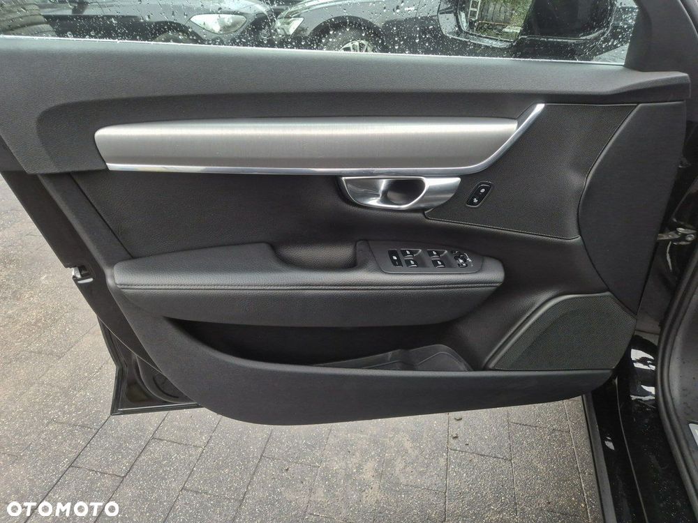 Volvo V90 D4 AWD Geartronic Momentum Pro - 14