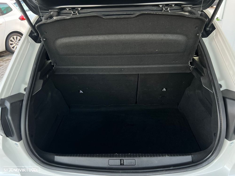 Peugeot 208 1.5 BlueHDi GT - 32