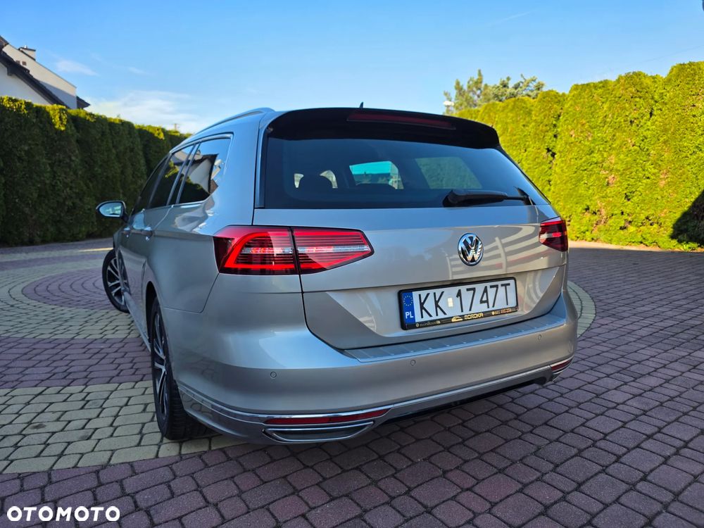 Volkswagen Passat - 19