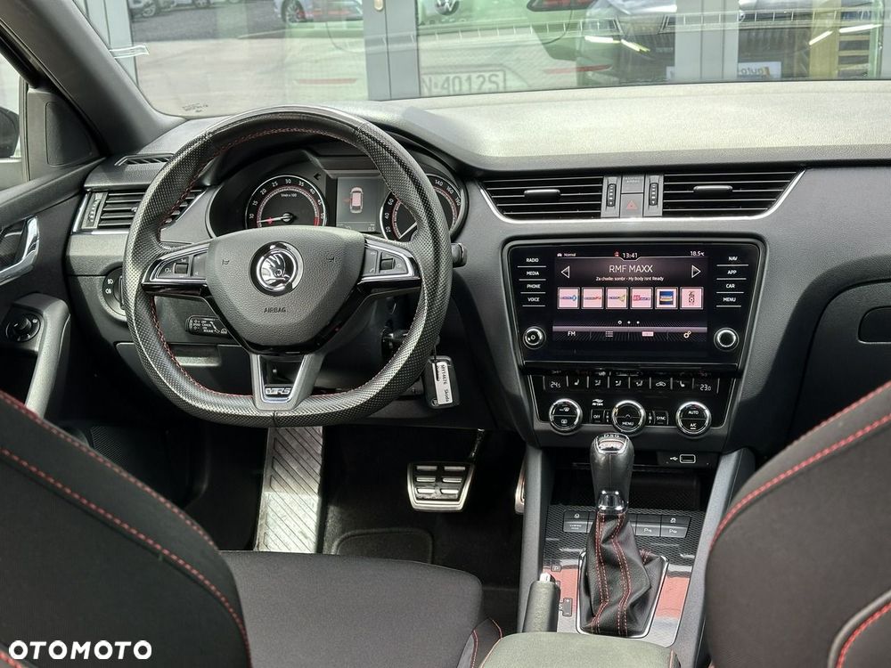 Skoda Octavia 2.0 TDI RS Challenge DSG - 10