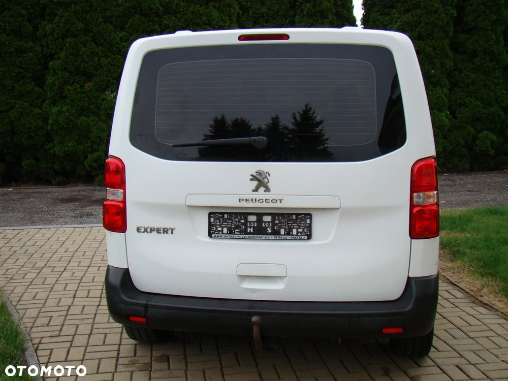 Peugeot Traveller - 9
