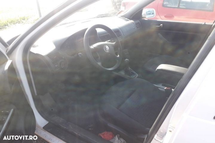Bara fata Volkswagen VW Golf 4  [din 1997 pana  2006] seria wagon 1.9 TDI MT (115 hp) - 9