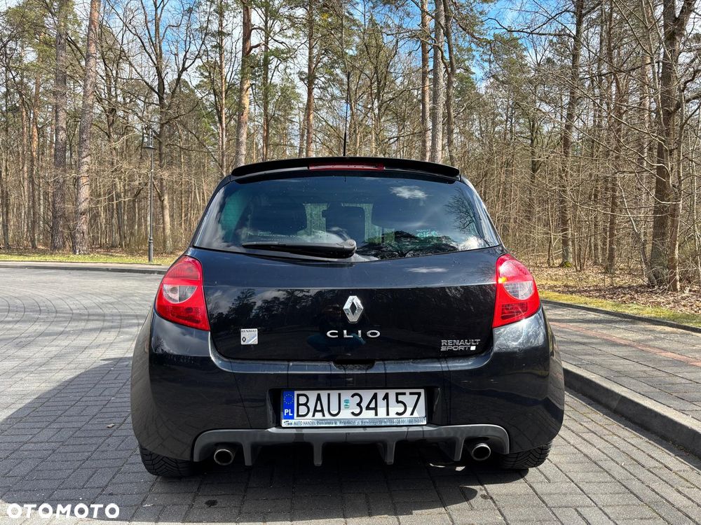 Renault Clio 2.0 16V Sport - 5