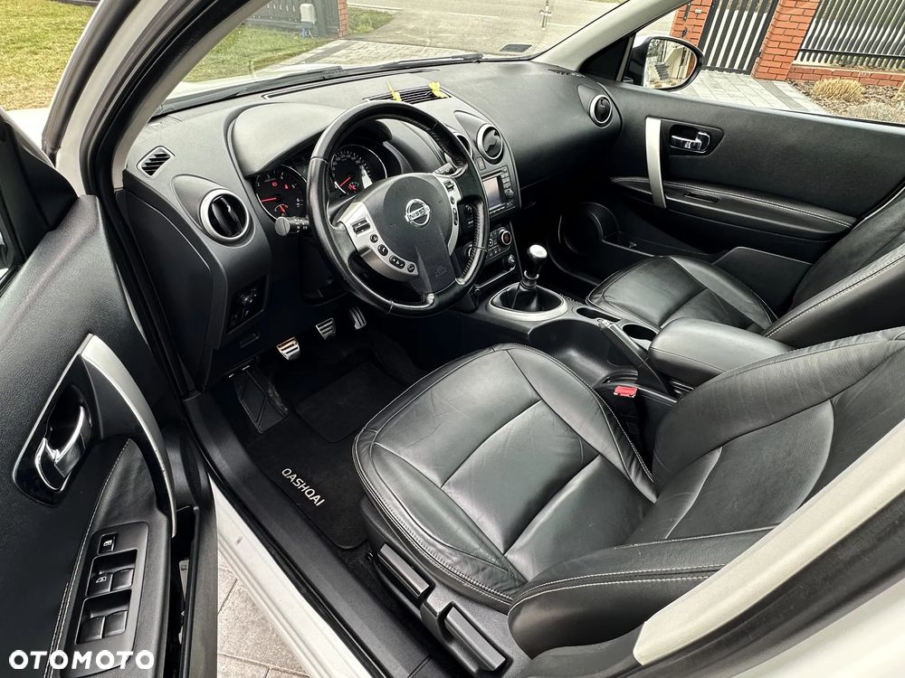 Nissan Qashqai 2.0 dCi Tekna - 6