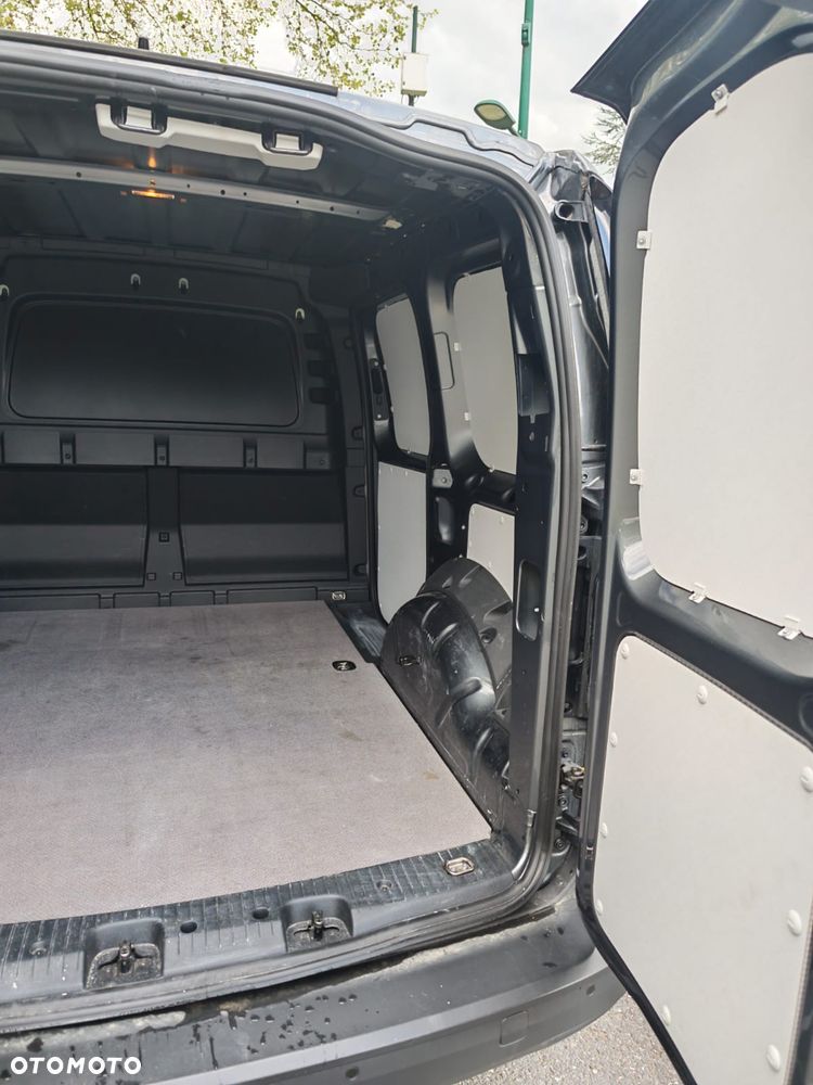 Volkswagen Caddy 2.0 TDI Trendline - 28