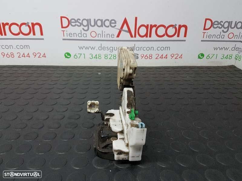 FECHADURA PORTA TRASEIRA ESQUERDA NISSAN ALMERA (N15) LX - 2