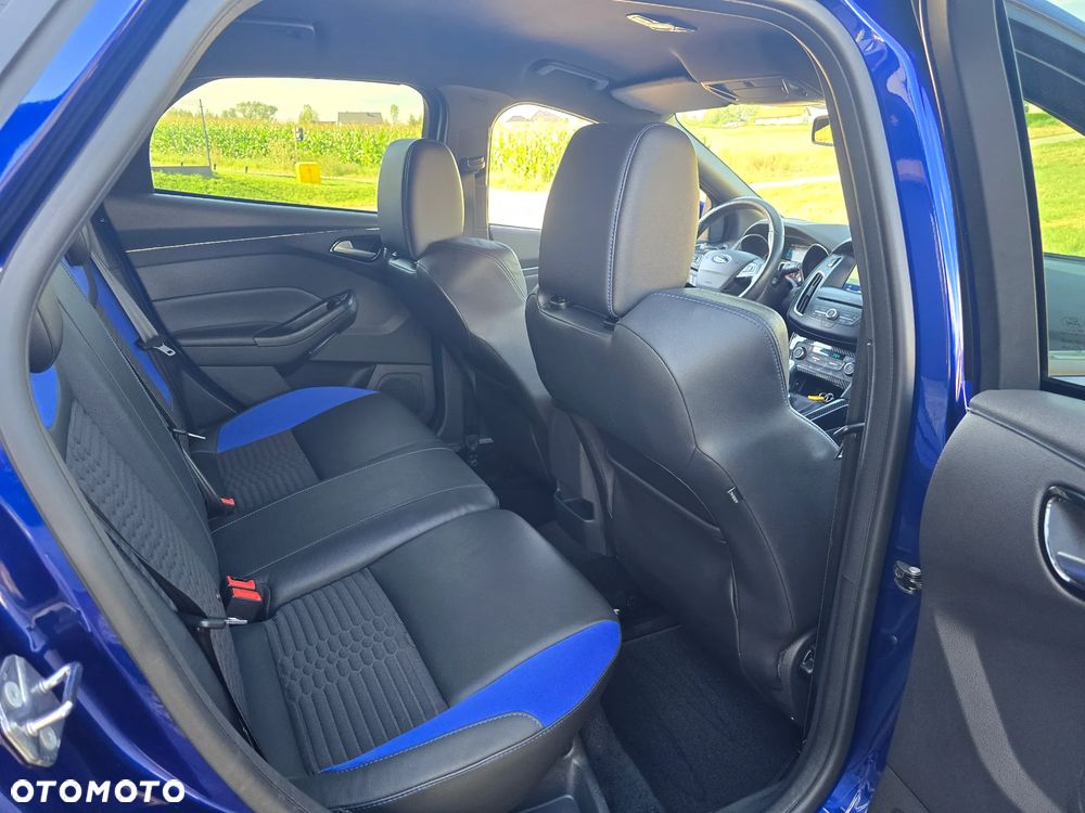 Ford Focus 2.0 EcoBoost ST mit Leder-Sport-Paket - 25