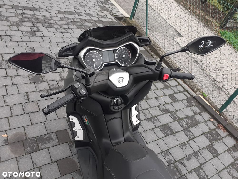 Yamaha X-max - 23