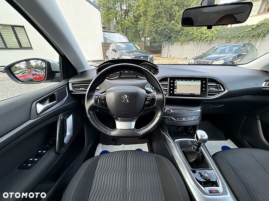 Peugeot 308 130 e-THP Stop & Start Active - 23