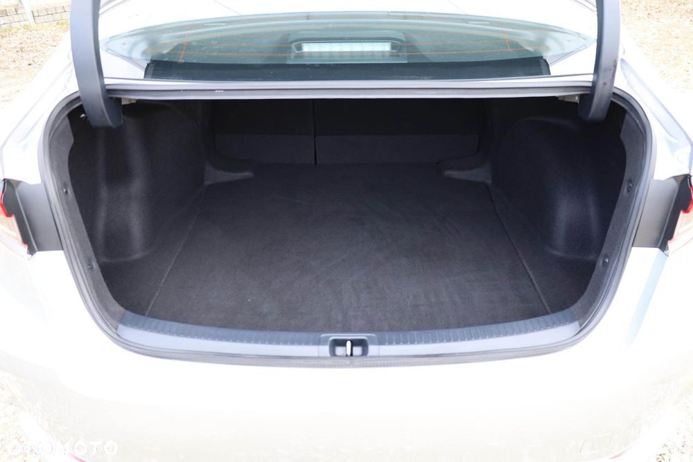 Toyota Corolla 1.5 Comfort - 35