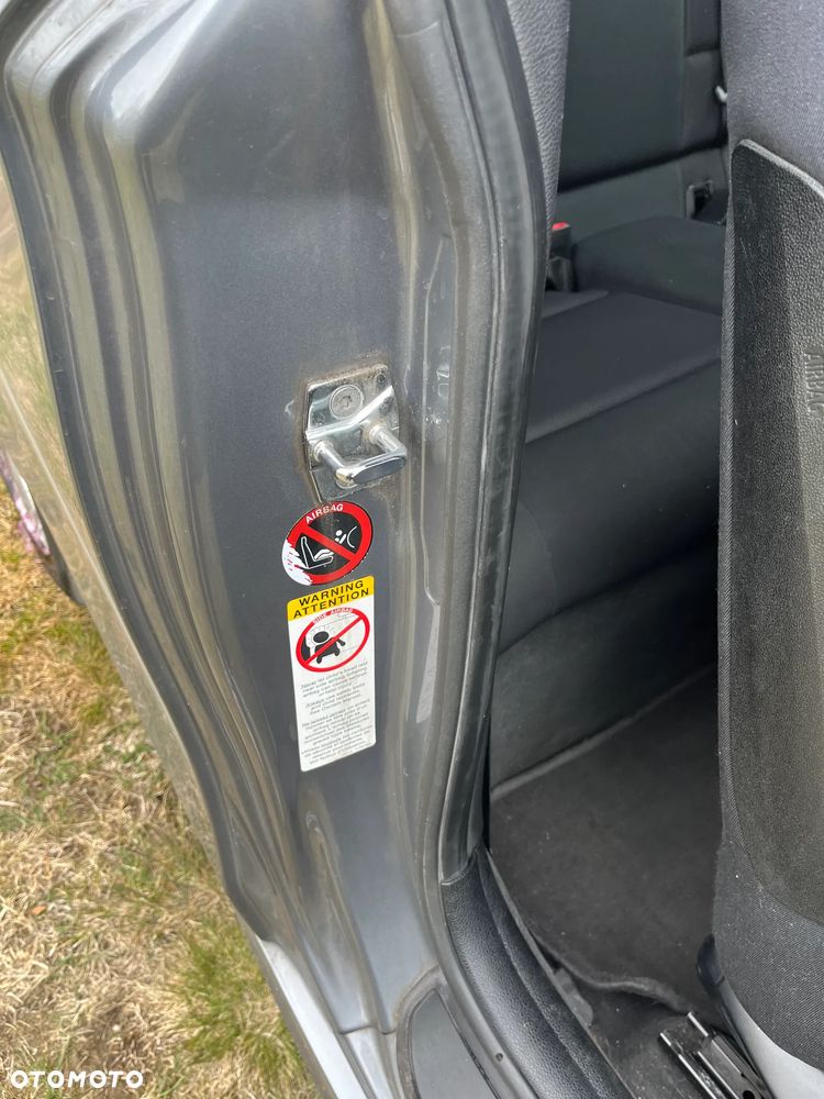 BMW Seria 1 - 25