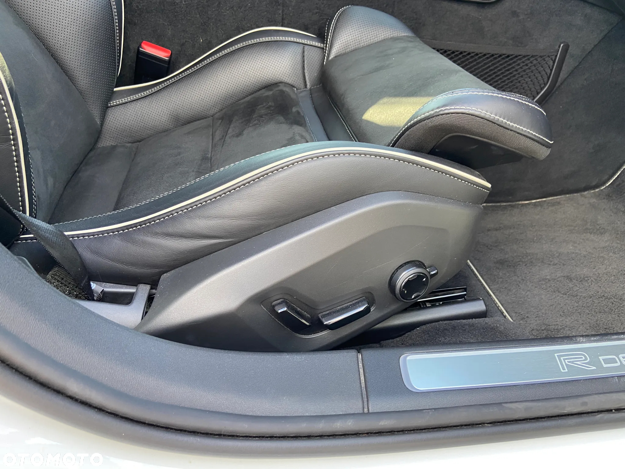 Volvo S90 D4 R-Design - 9