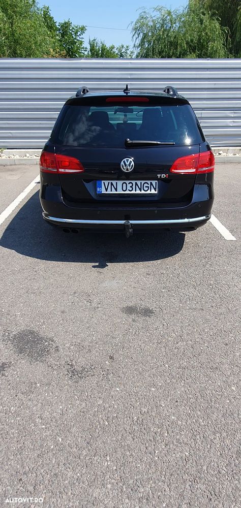Volkswagen Passat Variant 2.0 TDI Blue TDI DSG Comfortline - 2