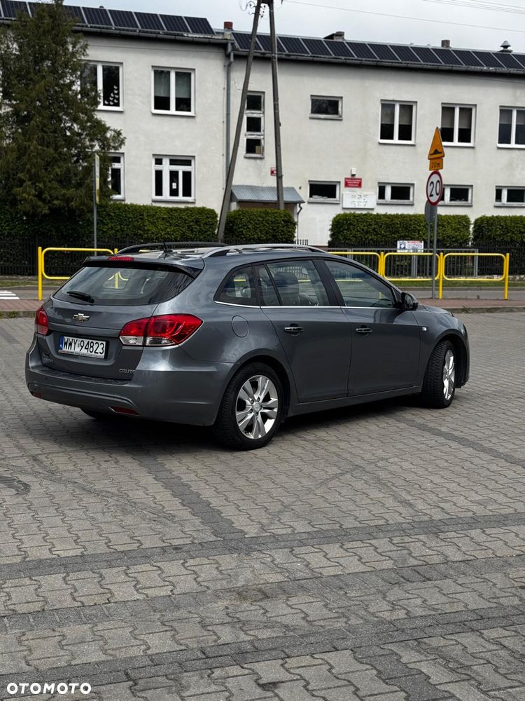 Chevrolet Cruze 1.7 D LT+ - 4