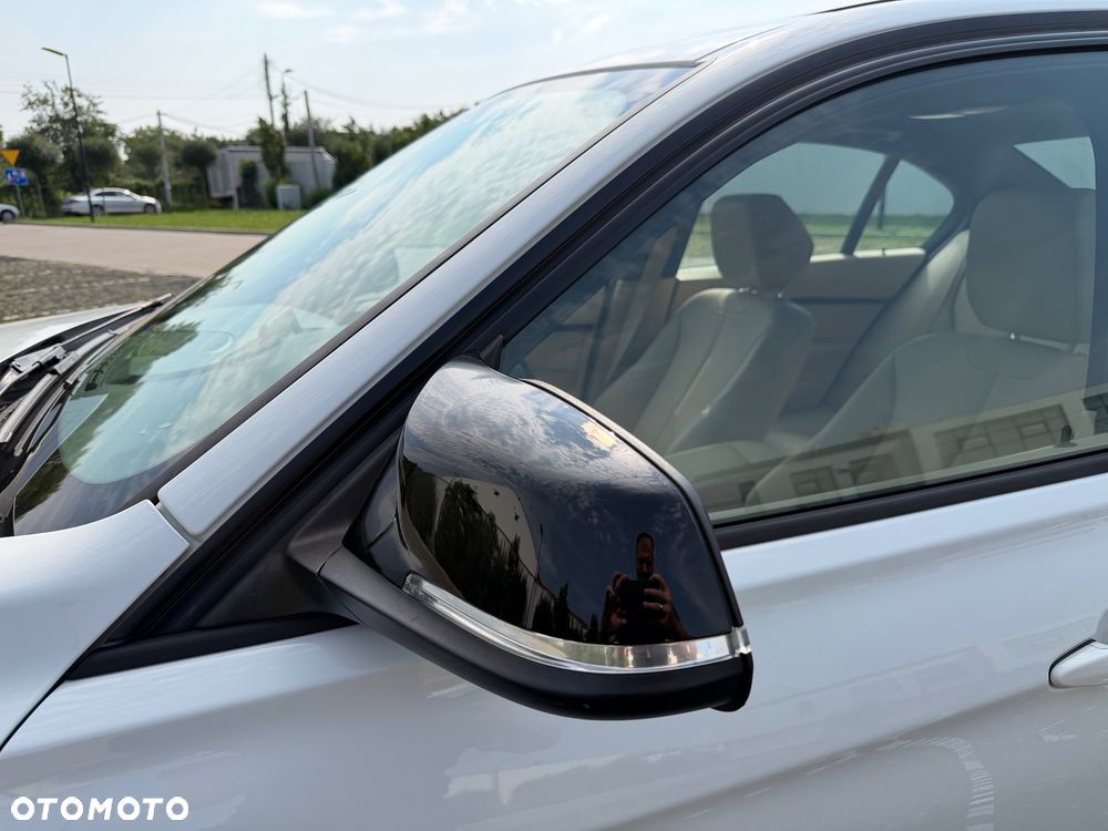BMW Seria 3 328i Sport-Aut Sport Line - 17