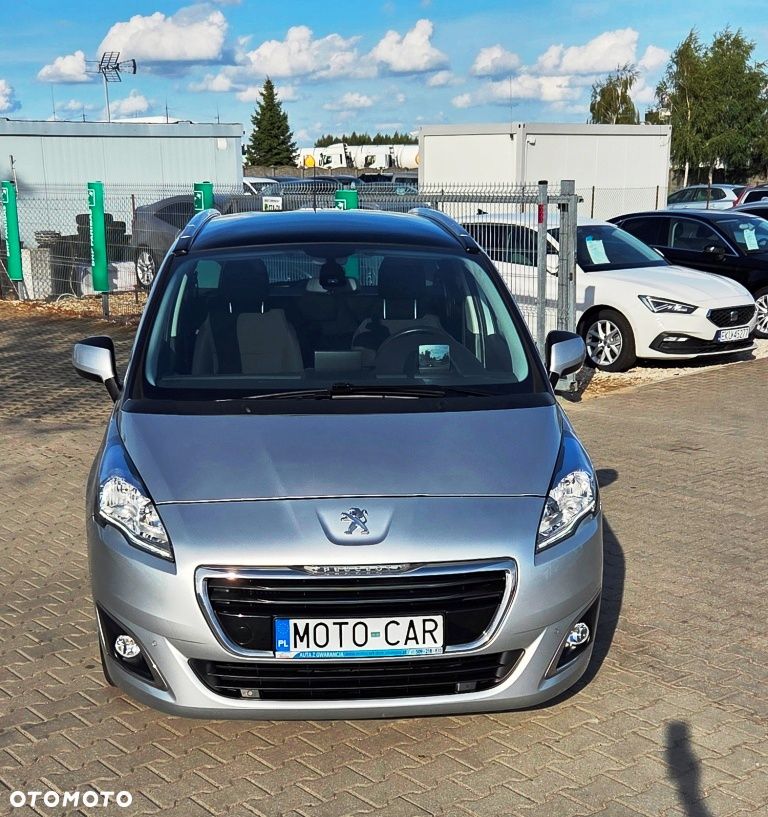 Peugeot 5008 HDI 115 Allure - 23