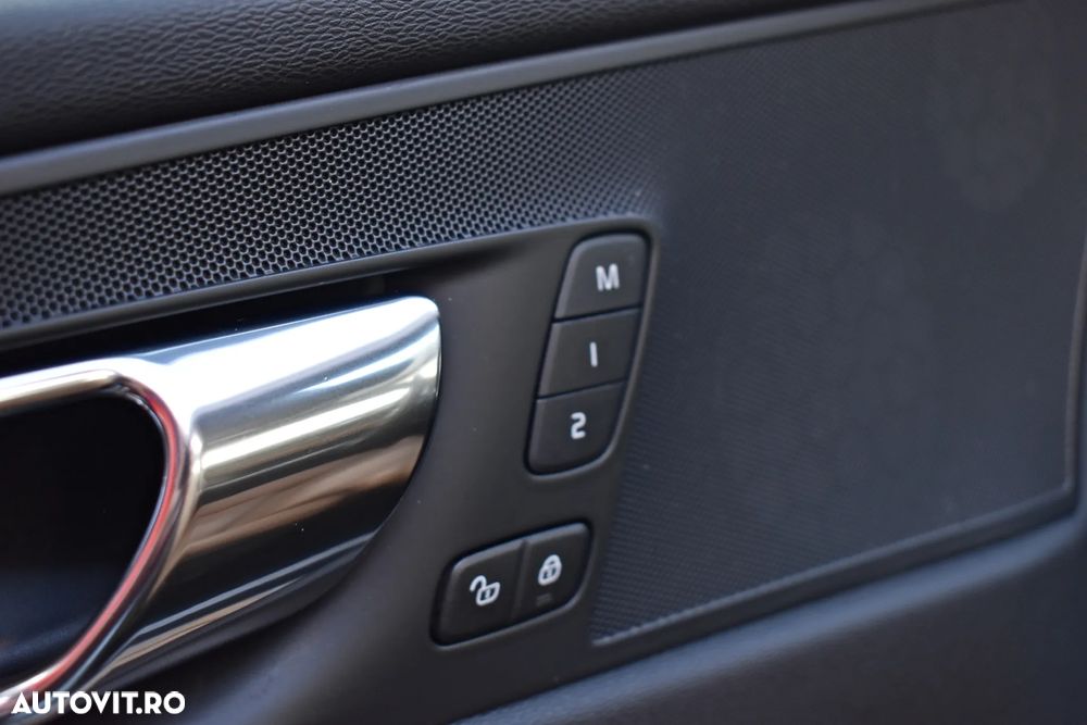 Volvo XC 60 D4 AWD Inscription - 26