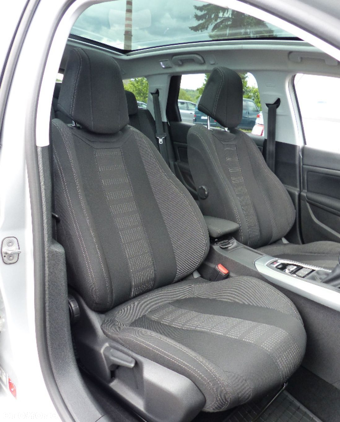 Peugeot 308 - 8