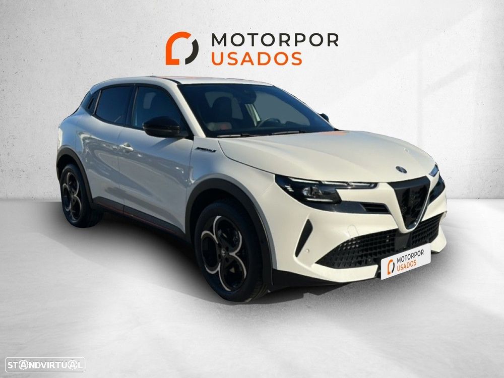 Alfa Romeo Junior 1.2 Speciale eDCT6 — fotografia 3