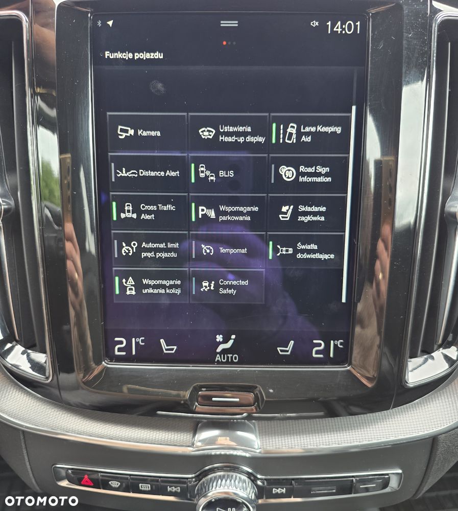 Volvo XC 60 D4 AWD Geartronic RDesign - 27