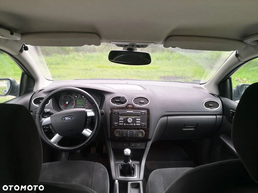 Ford Focus 1.6 TDCi DPF Ghia - 9