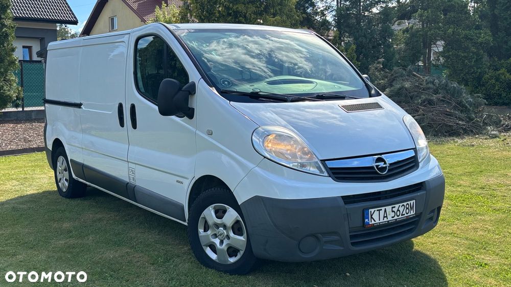 Opel Vivaro - 1