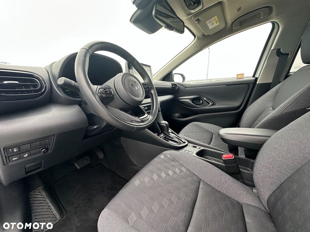 Toyota Yaris Hybrid 1.5 Style - 11