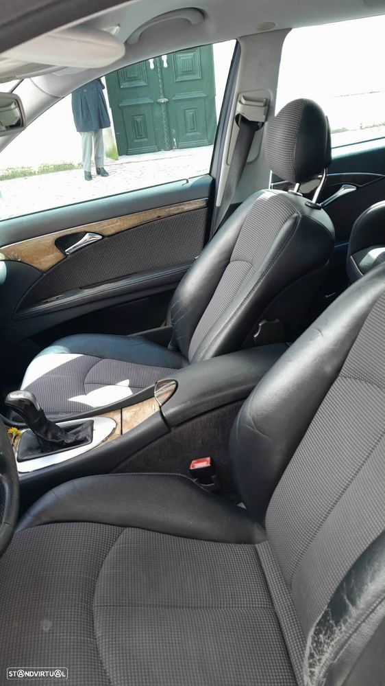 Mercedes-Benz E 270 CDi Avantgarde - 2