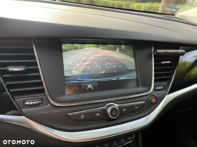 Opel Astra 2020 photo 2