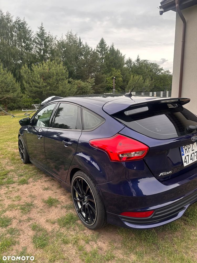 Ford Focus 2.0 EcoBoost ST-2 - 10