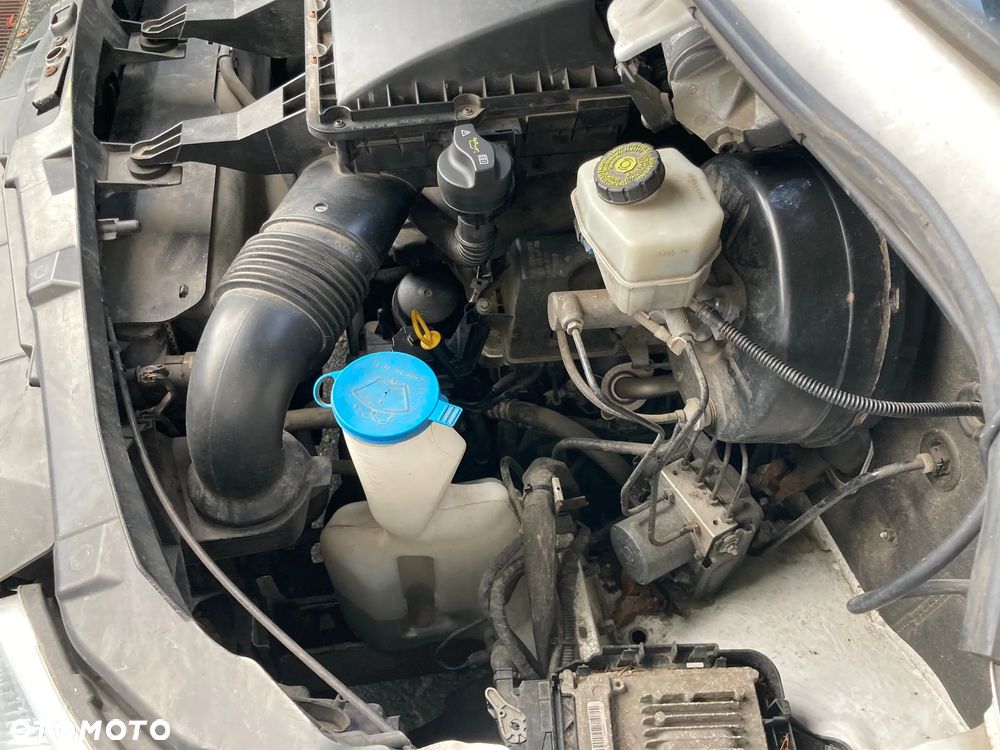Mercedes-Benz Sprinter - 20